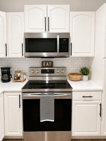 24923 SW 127th Pl, Homestead, FL 33032