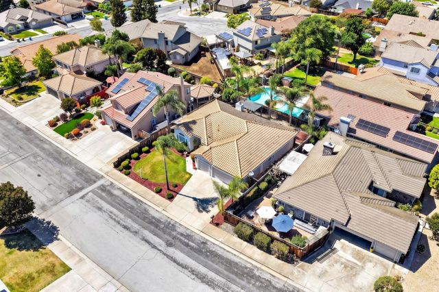 1480 Mesquite Drive, Hollister, CA 95023