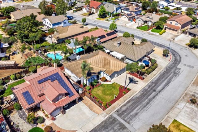 1480 Mesquite Drive, Hollister, CA 95023