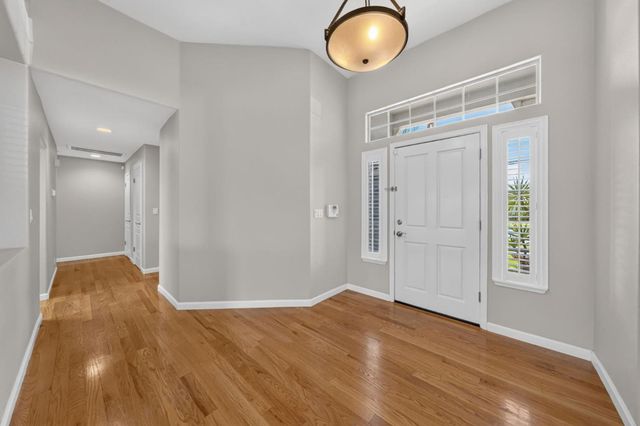 1480 Mesquite Drive, Hollister, CA 95023