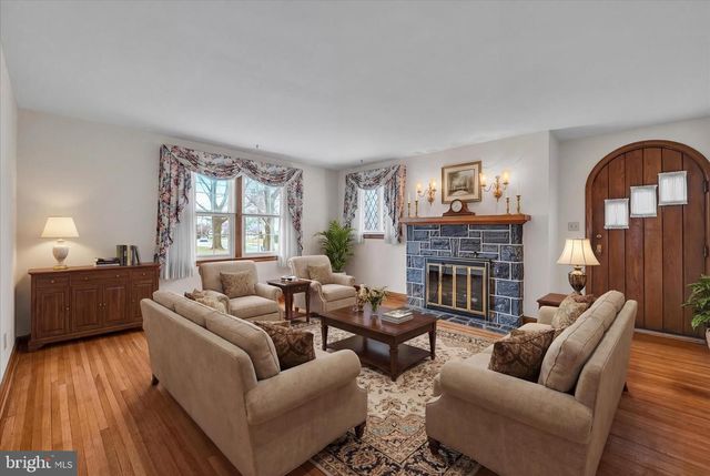 105 MARTIN AVE, Ephrata, PA 17522