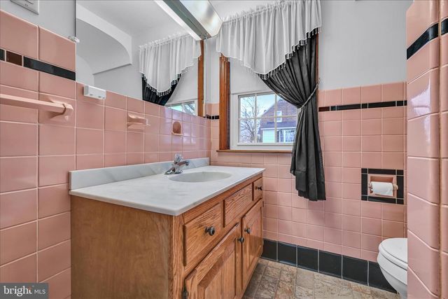 105 MARTIN AVE, Ephrata, PA 17522