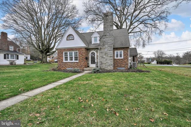 105 MARTIN AVE, Ephrata, PA 17522