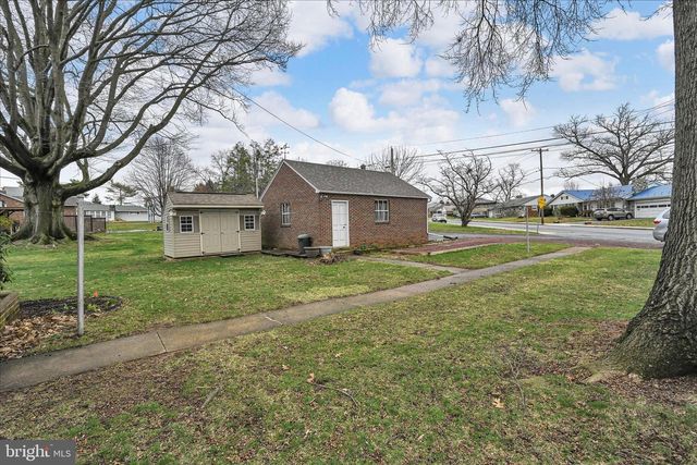 105 MARTIN AVE, Ephrata, PA 17522