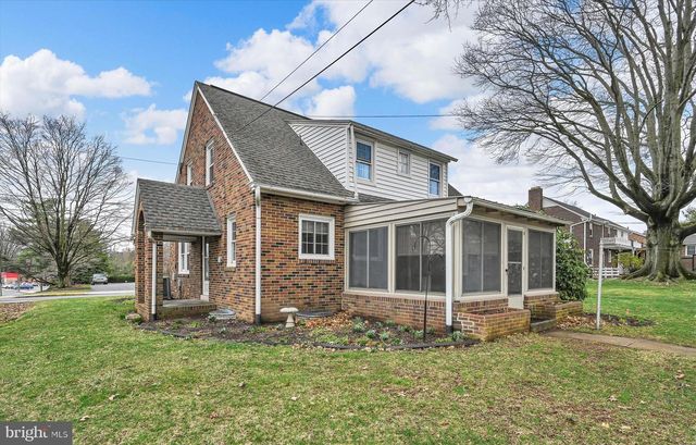 105 MARTIN AVE, Ephrata, PA 17522