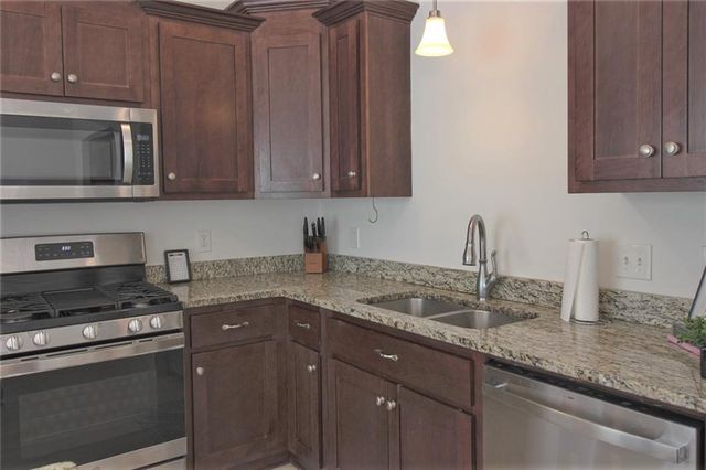 28 Frances SW Way, Cartersville, GA 30120