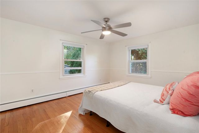 15 Charles Street, Barrington, RI 02806