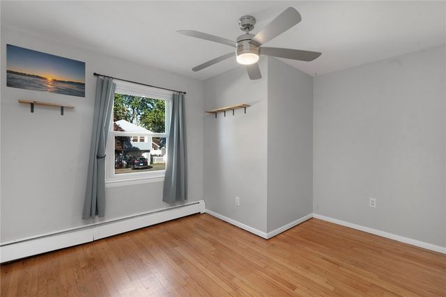 15 Charles Street, Barrington, RI 02806