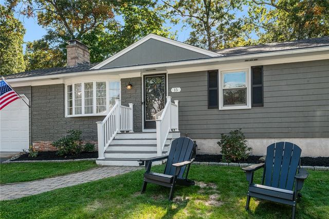 15 Charles Street, Barrington, RI 02806