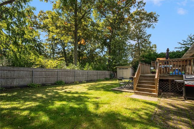15 Charles Street, Barrington, RI 02806