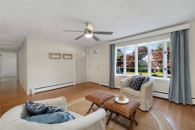 15 Charles Street, Barrington, RI 02806