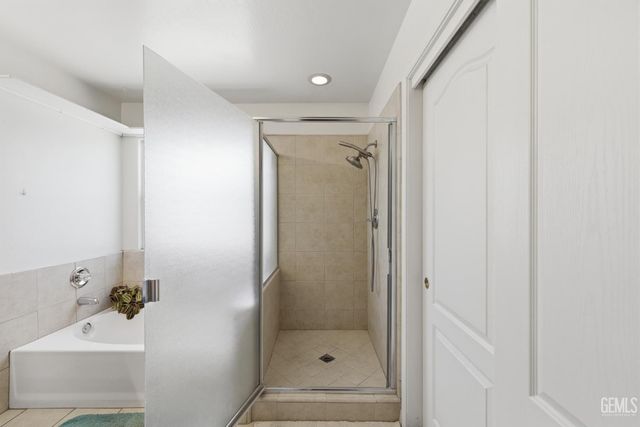 8203 Premier Avenue, Bakersfield, CA 93313