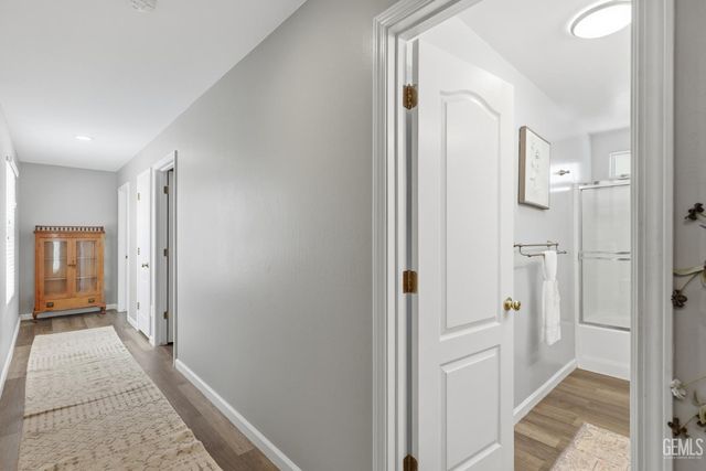 8203 Premier Avenue, Bakersfield, CA 93313