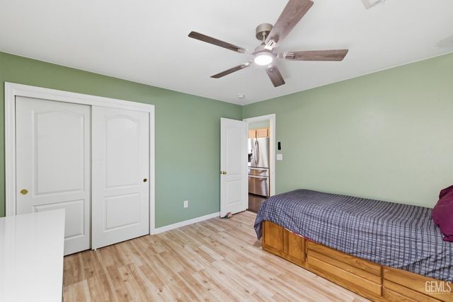 8203 Premier Avenue, Bakersfield, CA 93313