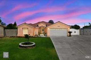 8203 Premier Avenue, Bakersfield, CA 93313