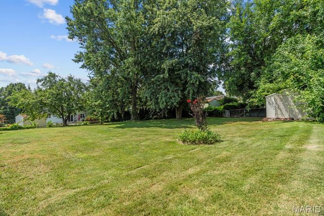 15 Jenny Lind Drive, St Peters, MO 63376