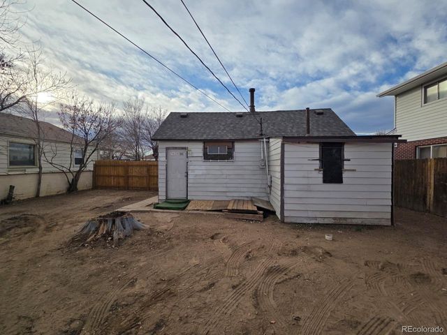 146 N 9th Ave, Brighton, CO 80601