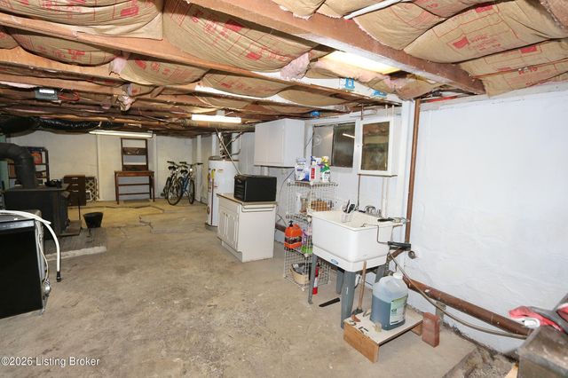 323 Estella Ave, New Albany, IN 47150