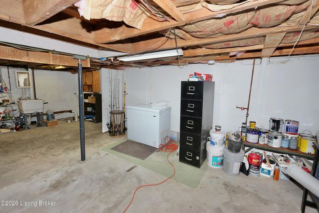 323 Estella Ave, New Albany, IN 47150