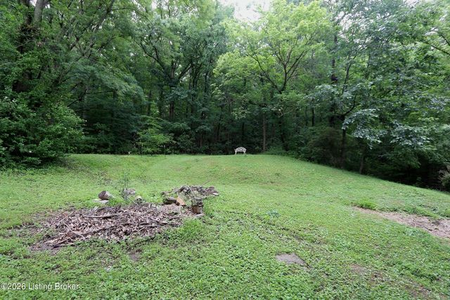 323 Estella Ave, New Albany, IN 47150