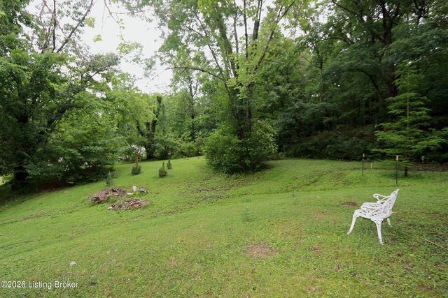 323 Estella Ave, New Albany, IN 47150