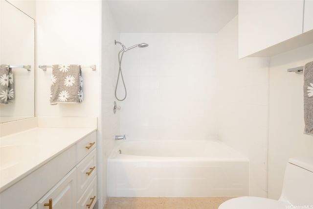 1561 Kanunu Street 1408, Honolulu, HI 96814