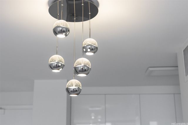 1561 Kanunu Street 1408, Honolulu, HI 96814