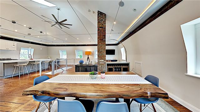 21 School Street 4, Newport, RI 02840