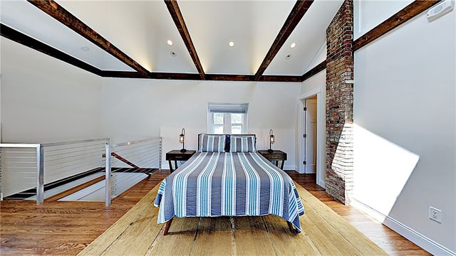 21 School Street 4, Newport, RI 02840