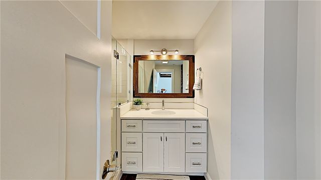 21 School Street 4, Newport, RI 02840