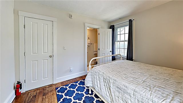 21 School Street 4, Newport, RI 02840