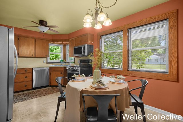 1461 Bauer Road, Jenison, MI 49428