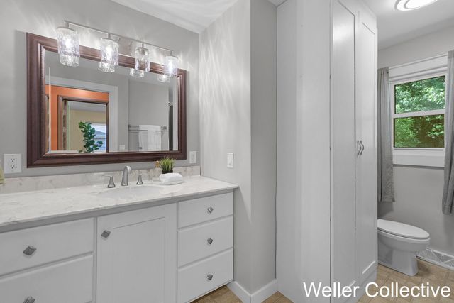 1461 Bauer Road, Jenison, MI 49428