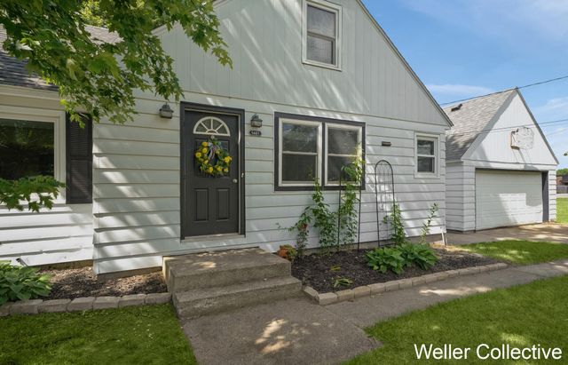 1461 Bauer Road, Jenison, MI 49428