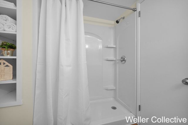 1461 Bauer Road, Jenison, MI 49428