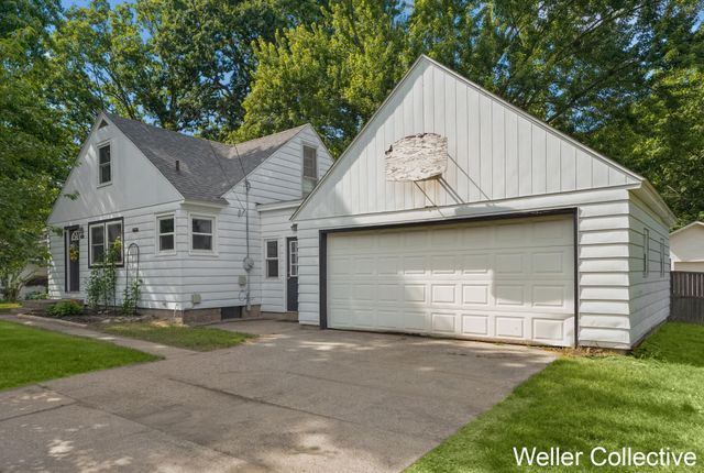 1461 Bauer Road, Jenison, MI 49428