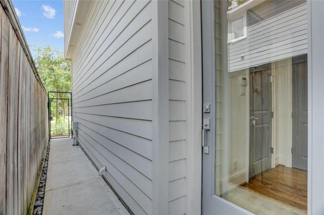 1107 Adele Street, Houston, TX 77009