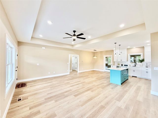 340 Stonegate Drive, Russellville, AR 72802