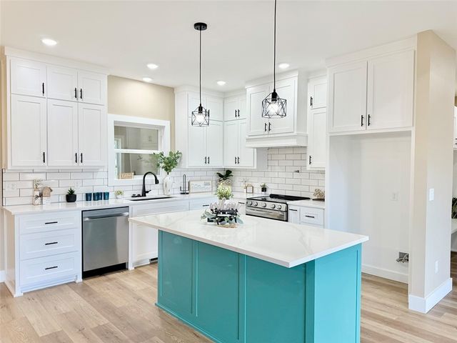 340 Stonegate Drive, Russellville, AR 72802