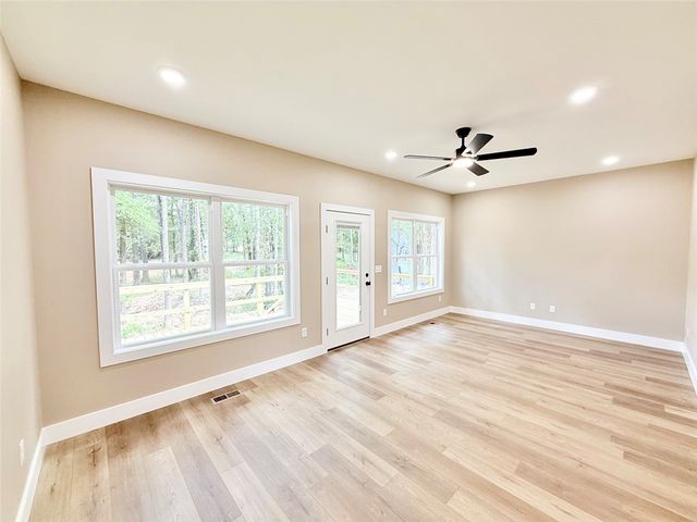 340 Stonegate Drive, Russellville, AR 72802