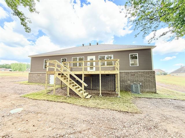 340 Stonegate Drive, Russellville, AR 72802