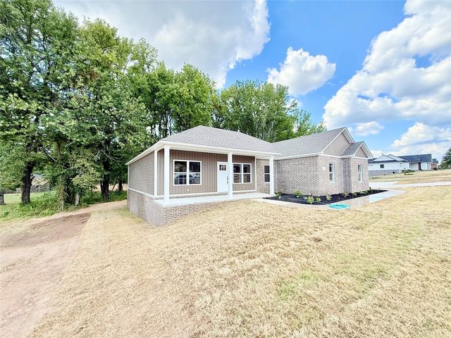 340 Stonegate Drive, Russellville, AR 72802