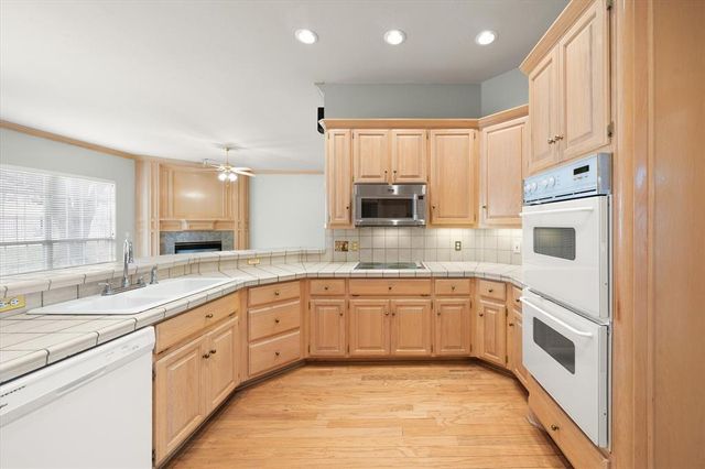 1117 Outabounds Drive, Edmond, OK 73034