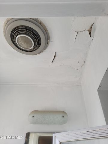 1309 E CLAUSEN Drive E, El Paso, TX 79925