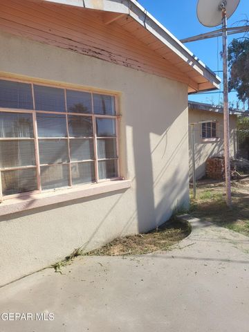 1309 E CLAUSEN Drive E, El Paso, TX 79925