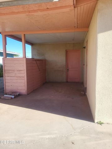 1309 E CLAUSEN Drive E, El Paso, TX 79925