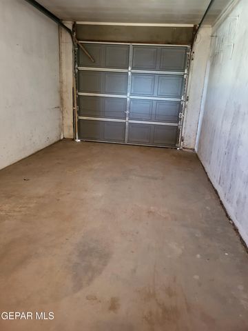 1309 E CLAUSEN Drive E, El Paso, TX 79925