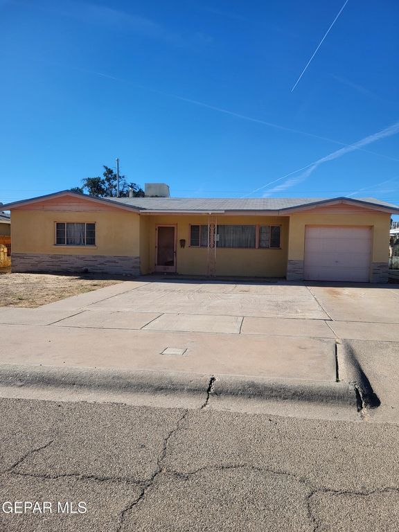 1309 E CLAUSEN Drive E, El Paso, TX 79925
