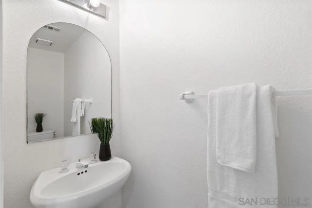 1362 Seacoast Drive B, Imperial Beach, CA 91932