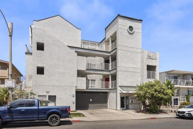 1362 Seacoast Drive B, Imperial Beach, CA 91932